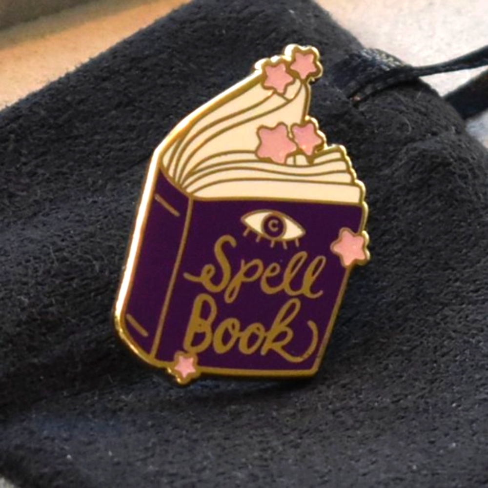 Spell Book Pin - Picture 1 of 4